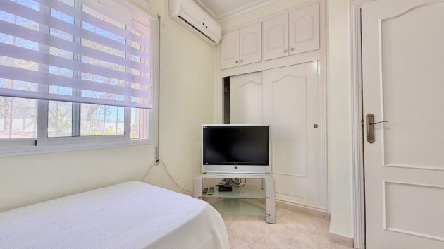 Resale - Villa -
Ciudad Quesada - Centro de la Ciudad Quesada