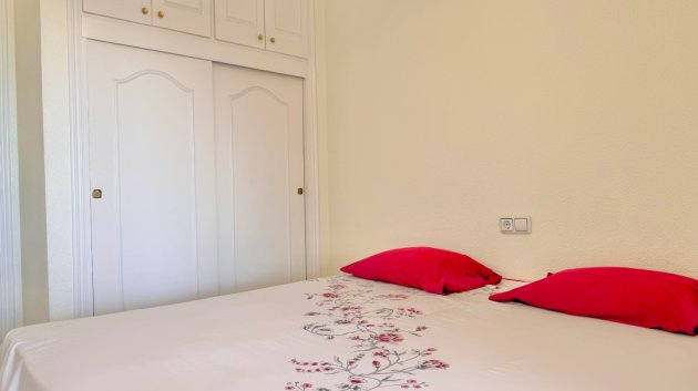 Resale - Villa -
Ciudad Quesada - Centro de la Ciudad Quesada
