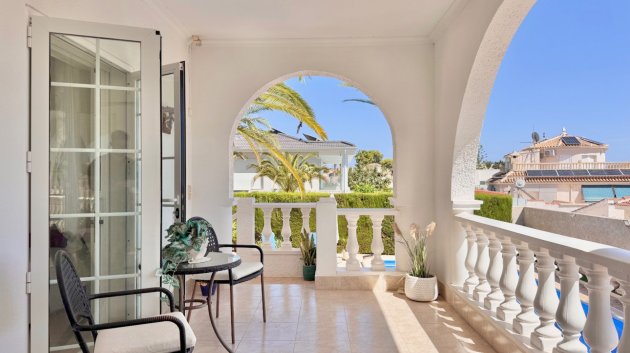 Resale - Villa -
Ciudad Quesada - Centro de la Ciudad Quesada