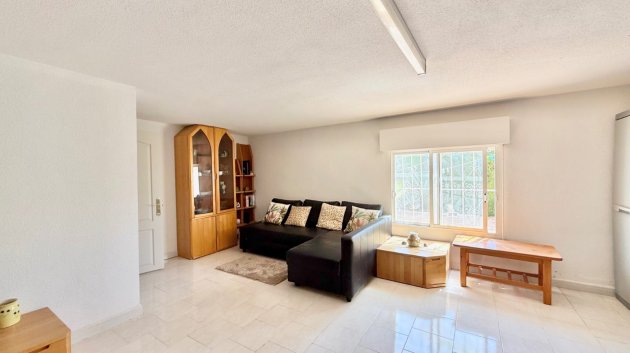 Resale - Villa -
Ciudad Quesada - Centro de la Ciudad Quesada