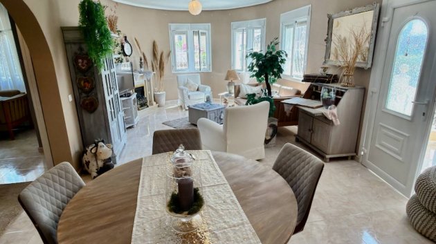 Resale - Villa -
Ciudad Quesada - Lo Pepin