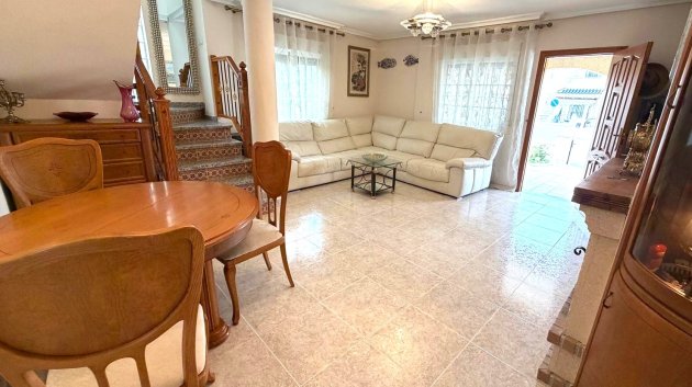 Resale - Villa -
Orihuela Costa - Villamartín