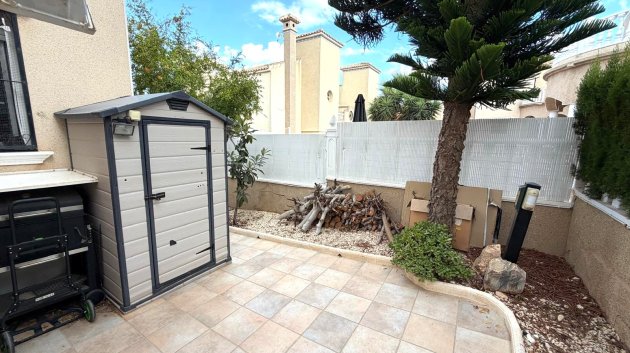 Resale - Villa -
Orihuela Costa - Villamartín
