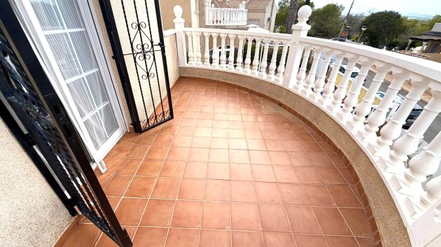 Resale - Villa -
Orihuela Costa - Villamartín