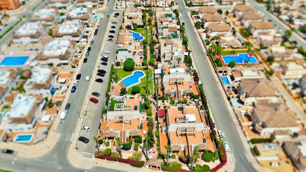 Resale - Apartments -
Villamartín - PAU 8