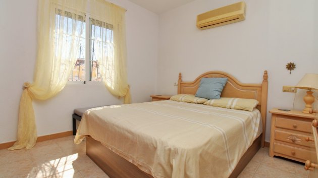 Reventa - Chalets -
Villamartín