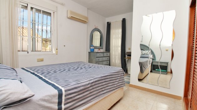 Reventa - Chalets -
Villamartín