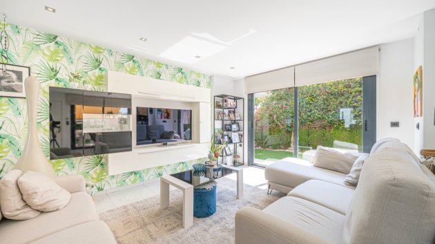 Resale - Villa -
Ciudad Quesada - Lo Pepin