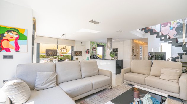 Resale - Villa -
Ciudad Quesada - Lo Pepin