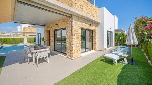 Resale - Villa -
Ciudad Quesada - Lo Pepin