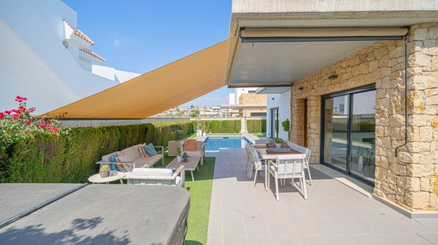 Resale - Villa -
Ciudad Quesada - Lo Pepin