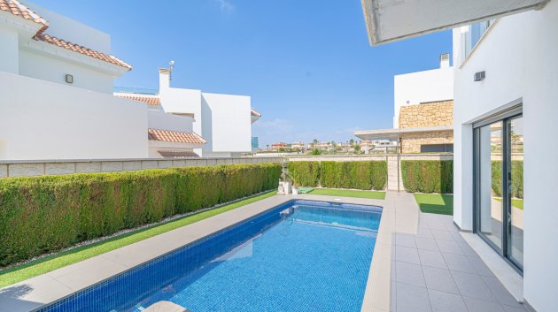 Resale - Villa -
Ciudad Quesada - Lo Pepin