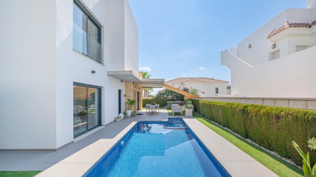 Resale - Villa -
Ciudad Quesada - Lo Pepin