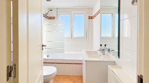 Resale - Apartments -
Altaona Golf and Country Village - Altaona Golf - Country Village