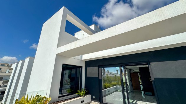 Reventa - Chalets -
Orihuela Costa - Villamartín