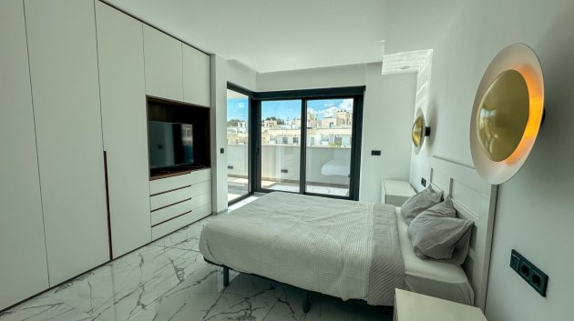 Reventa - Chalets -
Orihuela Costa - Villamartín