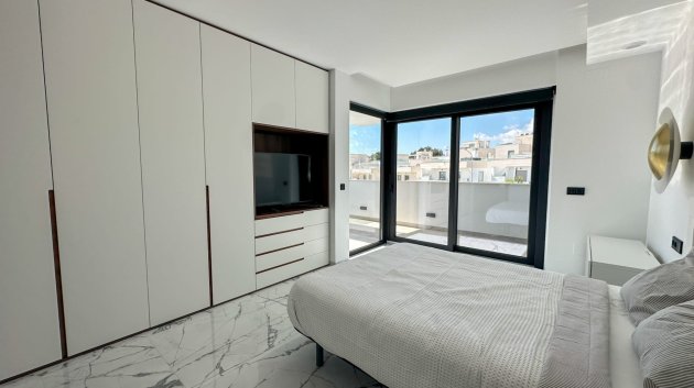 Reventa - Chalets -
Orihuela Costa - Villamartín