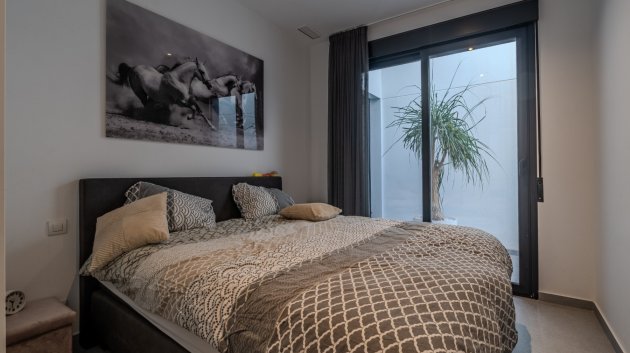 Reventa - Chalets -
Guardamar del Segura - Urbanizaciones
