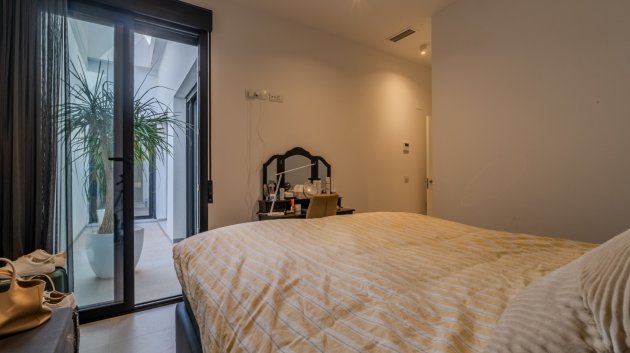 Reventa - Chalets -
Guardamar del Segura - Urbanizaciones
