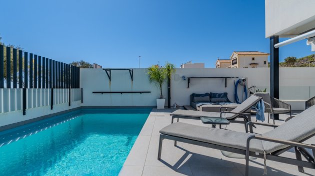 Reventa - Chalets -
Guardamar del Segura - Urbanizaciones