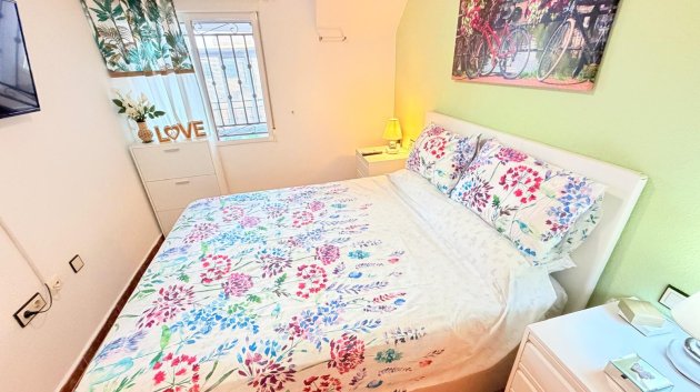 Reventa - Apartamentos -
Los Montesinos - La Herrada