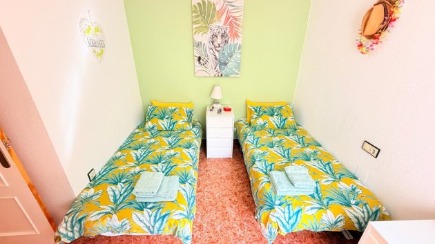 Reventa - Apartamentos -
Los Montesinos - La Herrada