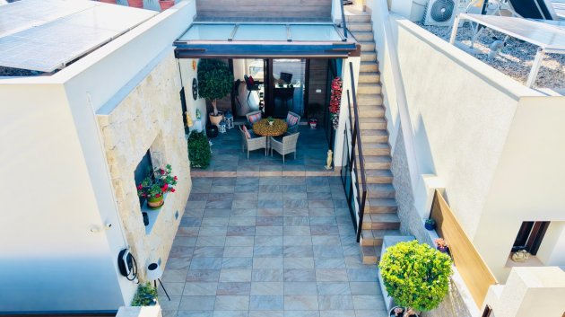 Reventa - Chalets -
Los Montesinos - La Herrada