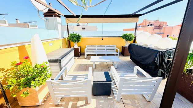 Reventa - Chalets -
Los Montesinos - La Herrada