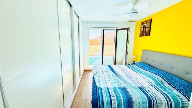 Reventa - Chalets -
Los Montesinos - La Herrada