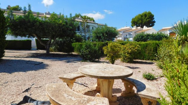 Reventa - Adosado -
Torrevieja - Lago Jardin