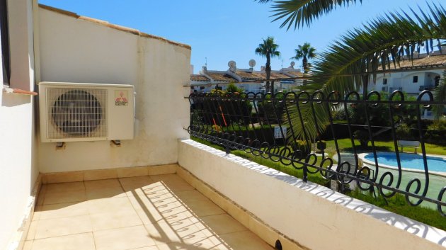 Reventa - Adosado -
Torrevieja - Lago Jardin