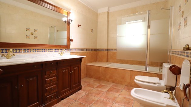 Reventa - Chalets -
Rojales - Los Palacios