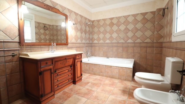 Reventa - Chalets -
Rojales - Los Palacios