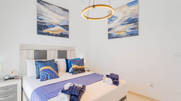 Reventa - Chalets -
Ciudad Quesada - Doña Pepa