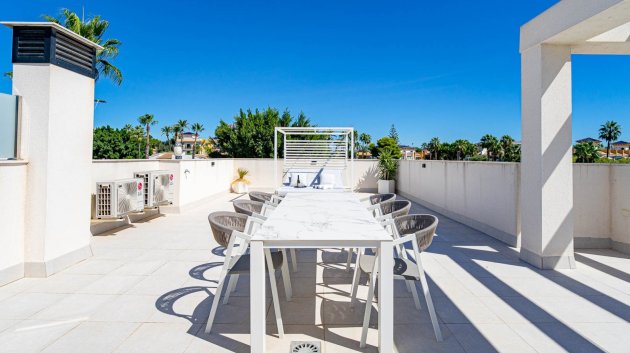 Reventa - Chalets -
Ciudad Quesada - Doña Pepa