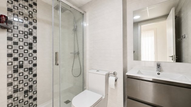Reventa - Apartamentos -
Orihuela Costa - Punta Prima