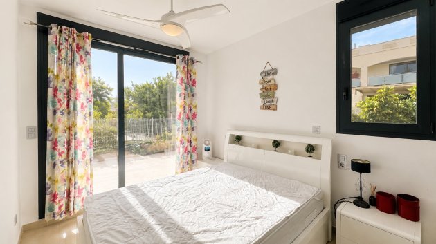 Reventa - Apartamentos -
Orihuela Costa - Punta Prima