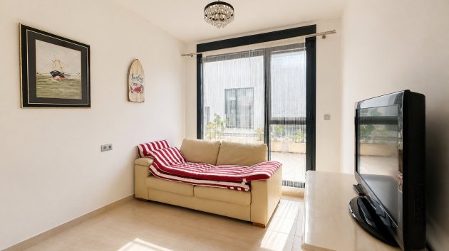 Reventa - Apartamentos -
Orihuela Costa - Punta Prima