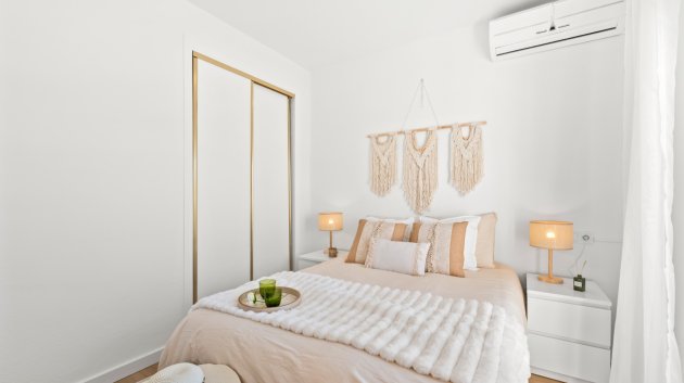 Reventa - Adosado -
Orihuela Costa - Las Filipinas