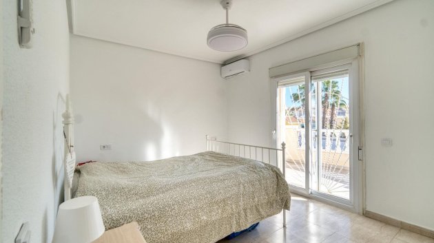 Reventa - Adosado -
Benijofar - Monte Azul