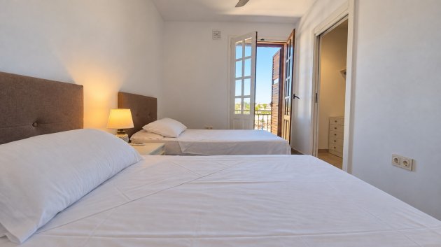 Reventa - Apartamentos -
Orihuela Costa - La Zenia