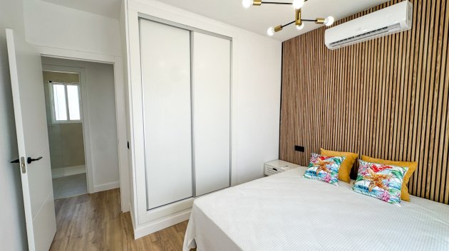 Reventa - Adosado -
Orihuela Costa - La Regia