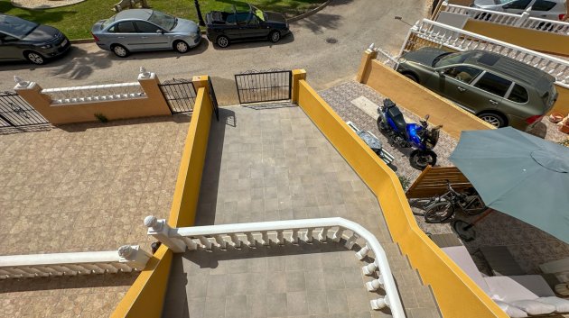 Reventa - Adosado -
Orihuela Costa - La Regia