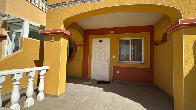 Reventa - Adosado -
Orihuela Costa - La Regia
