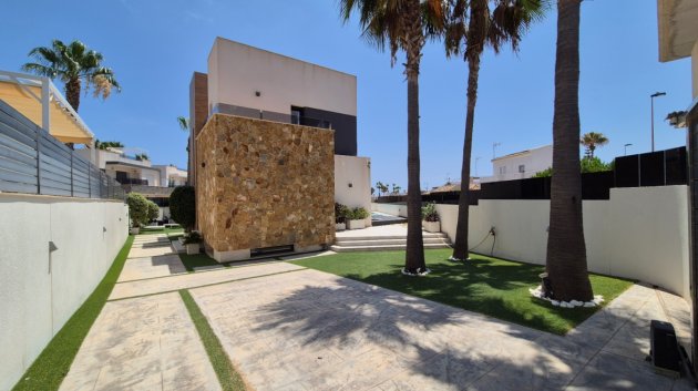 Reventa - Chalets -
Torrevieja - Costa Blanca