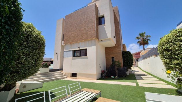 Reventa - Chalets -
Torrevieja - Costa Blanca