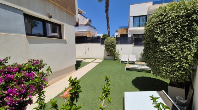 Reventa - Chalets -
Torrevieja - Costa Blanca