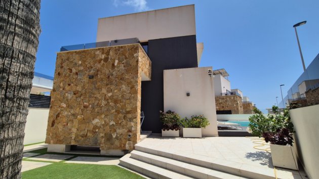 Reventa - Chalets -
Torrevieja - Costa Blanca