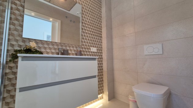 Reventa - Chalets -
Torrevieja - Costa Blanca