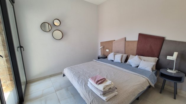Reventa - Chalets -
Torrevieja - Costa Blanca